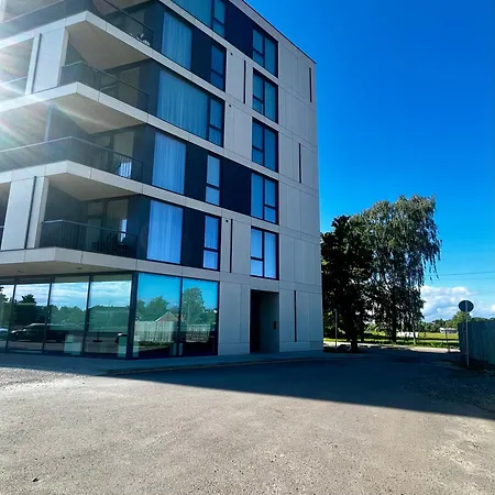 Komeet Studio Apartment Parnu Exterior photo